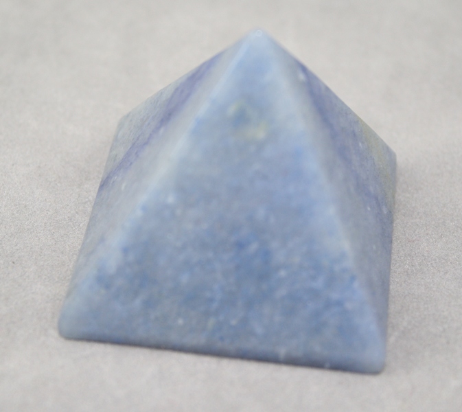 blue_quartz_pyramid.JPG
