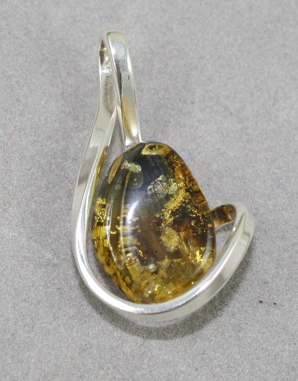 Amber pendant