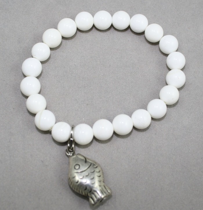 White gemstones bracelet with fish