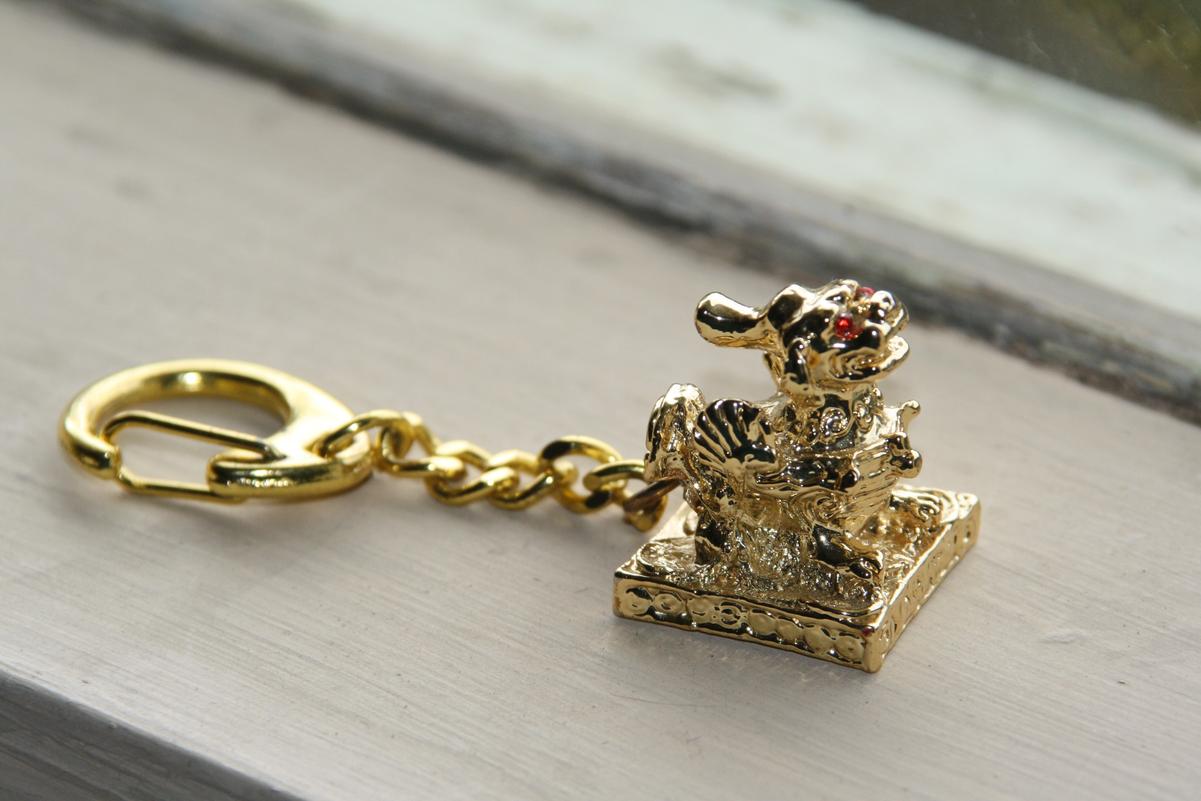 Pi Yao key ring