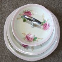 Royal Tudor 3 Tier Cake Stand